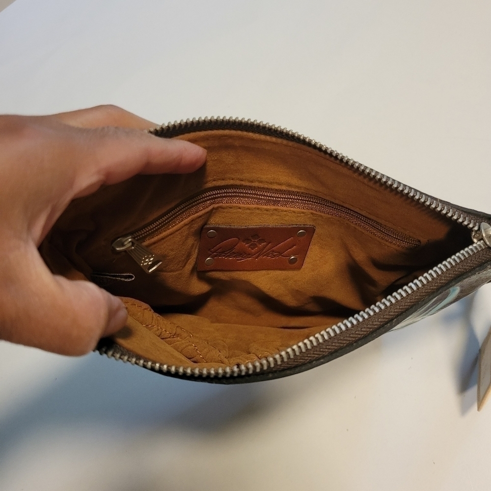Patricia Nash NWT Cassini Wristlet Cluch. - Picture 8 of 14